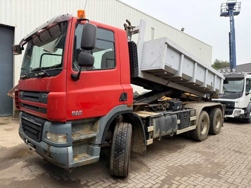 DAF CF 85.410 6x4 HOOKLIFT HIAB MULTILIFT - MANUAL ZF - EURO 4 - STEEL SPRING / BLATT / LAMES - BIG AXLES / HUB REDUCTION - BE TRUCK - Koukkulava kuorma-auto: kuva DAF CF 85.410 6x4 HOOKLIFT HIAB MULTILIFT - MANUAL ZF - EURO 4 - STEEL SPRING / BLATT / LAMES - BIG AXLES / HUB REDUCTION - BE TRUCK - Koukkulava kuorma-auto DAF CF 85.410 6x4 HOOKLIFT HIAB MULTILIFT - MANUAL ZF - EURO 4 - STEEL SPRING / BLATT / LAMES - BIG AXLES / HUB REDUCTION - BE TRUCK - Koukkulava kuorma-auto: kuva DAF CF 85.410 6x4 HOOKLIFT HIAB MULTILIFT - MANUAL ZF - EURO 4 - STEEL SPRING / BLATT / LAMES - BIG AXLES / HUB REDUCTION - BE TRUCK - Koukkulava kuorma-auto