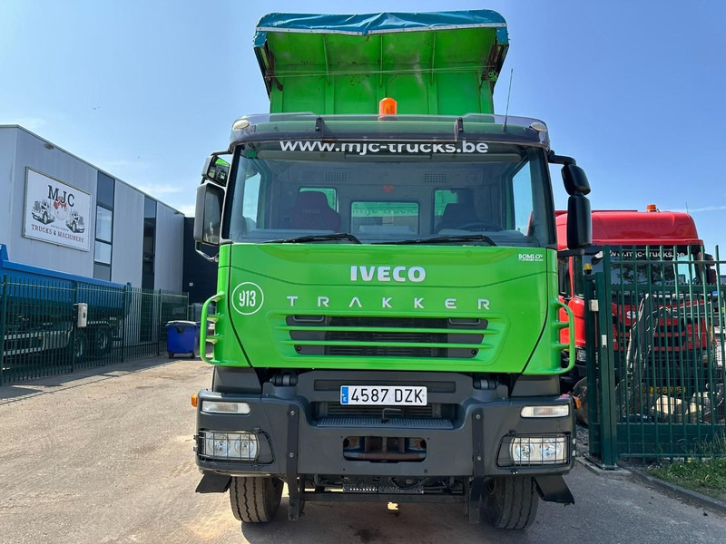 Iveco TRAKKER 310 6x4 STEEL TIPPER / KIPPER 35m³ - MANUAL ZF - BIG AXLES / HUB REDUCTION - STEEL SPRING / BLATT / LAMES - Kippiauto kuorma-auto: kuva Iveco TRAKKER 310 6x4 STEEL TIPPER / KIPPER 35m³ - MANUAL ZF - BIG AXLES / HUB REDUCTION - STEEL SPRING / BLATT / LAMES - Kippiauto kuorma-auto Iveco TRAKKER 310 6x4 STEEL TIPPER / KIPPER 35m³ - MANUAL ZF - BIG AXLES / HUB REDUCTION - STEEL SPRING / BLATT / LAMES - Kippiauto kuorma-auto: kuva Iveco TRAKKER 310 6x4 STEEL TIPPER / KIPPER 35m³ - MANUAL ZF - BIG AXLES / HUB REDUCTION - STEEL SPRING / BLATT / LAMES - Kippiauto kuorma-auto
