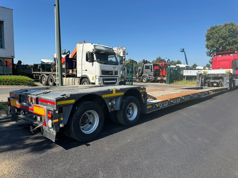 Kässbohrer LB2 48T - LOWBED - TIEFBETT / REMOVABLE NECK - ABNEHMBARE SCHWANENHALS - HYDR STEERING AXLES / LENKACHSEN - BPW - Apuvaunu puoliperävaunu: kuva Kässbohrer LB2 48T - LOWBED - TIEFBETT / REMOVABLE NECK - ABNEHMBARE SCHWANENHALS - HYDR STEERING AXLES / LENKACHSEN - BPW - Apuvaunu puoliperävaunu Kässbohrer LB2 48T - LOWBED - TIEFBETT / REMOVABLE NECK - ABNEHMBARE SCHWANENHALS - HYDR STEERING AXLES / LENKACHSEN - BPW - Apuvaunu puoliperävaunu: kuva Kässbohrer LB2 48T - LOWBED - TIEFBETT / REMOVABLE NECK - ABNEHMBARE SCHWANENHALS - HYDR STEERING AXLES / LENKACHSEN - BPW - Apuvaunu puoliperävaunu