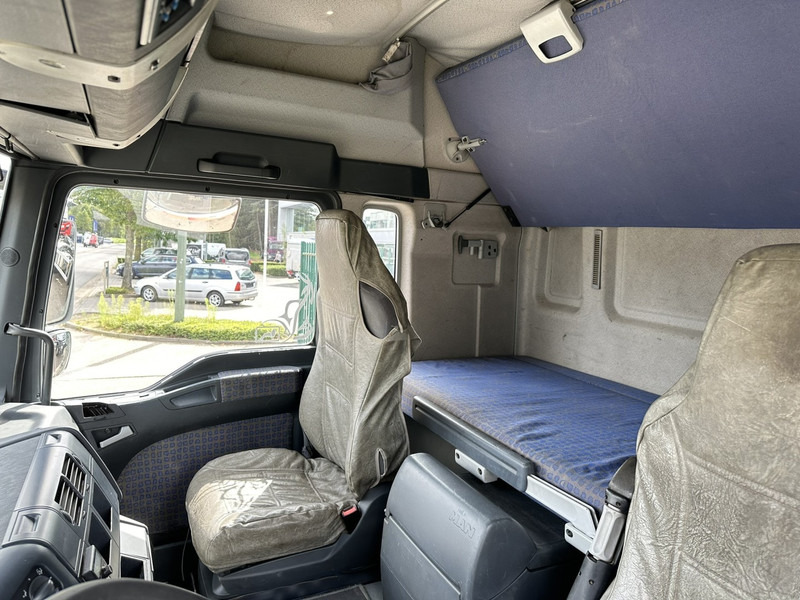 Lava-kuorma-auto, Nosturiauto MAN TG 360 A 6x2 + KRAN ATLAS 100.1 A3 - PLATFORM 5m80 - E3 - LIFT-AXLE - FULL AIR SUSPENSION - ZF AS TRONIC -  BE TRUCK: kuva Lava-kuorma-auto, Nosturiauto MAN TG 360 A 6x2 + KRAN ATLAS 100.1 A3 - PLATFORM 5m80 - E3 - LIFT-AXLE - FULL AIR SUSPENSION - ZF AS TRONIC -  BE TRUCK