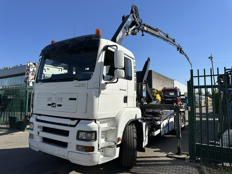 MAN TGA 26.310 6X2 HOOKLIFT + CRANE COPMA 160.4 + JIB J2 + WINCH - RADIO - LIFT + STEERING AXLE - EURO 3 - BE - Koukkulava kuorma-auto, Nosturiauto: kuva MAN TGA 26.310 6X2 HOOKLIFT + CRANE COPMA 160.4 + JIB J2 + WINCH - RADIO - LIFT + STEERING AXLE - EURO 3 - BE - Koukkulava kuorma-auto, Nosturiauto MAN TGA 26.310 6X2 HOOKLIFT + CRANE COPMA 160.4 + JIB J2 + WINCH - RADIO - LIFT + STEERING AXLE - EURO 3 - BE - Koukkulava kuorma-auto, Nosturiauto: kuva MAN TGA 26.310 6X2 HOOKLIFT + CRANE COPMA 160.4 + JIB J2 + WINCH - RADIO - LIFT + STEERING AXLE - EURO 3 - BE - Koukkulava kuorma-auto, Nosturiauto