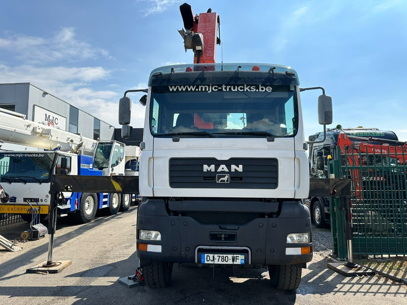 MAN TGA 33.350 6x6 PRITSCHE + (27.5m) KRAN PALFINGER PK36002 E 6x + JIB + WINCH - *184.000km* - MANUAL - EURO 3 - Lava-kuorma-auto, Nosturiauto: kuva MAN TGA 33.350 6x6 PRITSCHE + (27.5m) KRAN PALFINGER PK36002 E 6x + JIB + WINCH - *184.000km* - MANUAL - EURO 3 - Lava-kuorma-auto, Nosturiauto MAN TGA 33.350 6x6 PRITSCHE + (27.5m) KRAN PALFINGER PK36002 E 6x + JIB + WINCH - *184.000km* - MANUAL - EURO 3 - Lava-kuorma-auto, Nosturiauto: kuva MAN TGA 33.350 6x6 PRITSCHE + (27.5m) KRAN PALFINGER PK36002 E 6x + JIB + WINCH - *184.000km* - MANUAL - EURO 3 - Lava-kuorma-auto, Nosturiauto