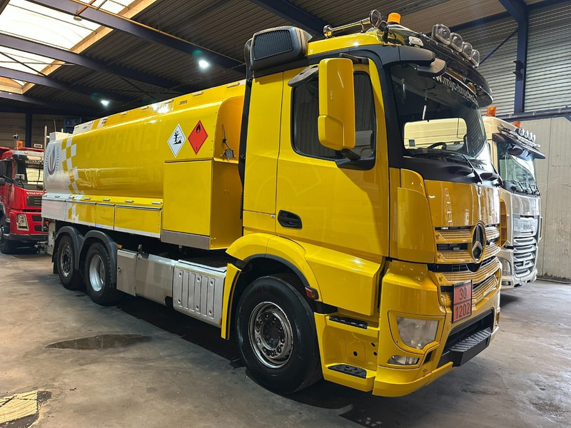 Mercedes-Benz ANTOS 2632 6x2 FUEL TANKER 16.000L - 4 COMP - DIESEL / PETROL - EURO 6 - LIFT / STEERING AXLE - BE TRUCK - Säiliöauto: kuva Mercedes-Benz ANTOS 2632 6x2 FUEL TANKER 16.000L - 4 COMP - DIESEL / PETROL - EURO 6 - LIFT / STEERING AXLE - BE TRUCK - Säiliöauto Mercedes-Benz ANTOS 2632 6x2 FUEL TANKER 16.000L - 4 COMP - DIESEL / PETROL - EURO 6 - LIFT / STEERING AXLE - BE TRUCK - Säiliöauto: kuva Mercedes-Benz ANTOS 2632 6x2 FUEL TANKER 16.000L - 4 COMP - DIESEL / PETROL - EURO 6 - LIFT / STEERING AXLE - BE TRUCK - Säiliöauto