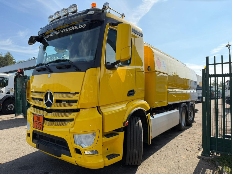 Mercedes-Benz ANTOS 2632 6x2 FUEL TANKER 16.000L - 4 COMP - DIESEL / PETROL - RETARDER - EURO 6 - LIFT / STEERING AXLE - *FULL AIR* - BE TRUCK - Säiliöauto: kuva Mercedes-Benz ANTOS 2632 6x2 FUEL TANKER 16.000L - 4 COMP - DIESEL / PETROL - RETARDER - EURO 6 - LIFT / STEERING AXLE - *FULL AIR* - BE TRUCK - Säiliöauto Mercedes-Benz ANTOS 2632 6x2 FUEL TANKER 16.000L - 4 COMP - DIESEL / PETROL - RETARDER - EURO 6 - LIFT / STEERING AXLE - *FULL AIR* - BE TRUCK - Säiliöauto: kuva Mercedes-Benz ANTOS 2632 6x2 FUEL TANKER 16.000L - 4 COMP - DIESEL / PETROL - RETARDER - EURO 6 - LIFT / STEERING AXLE - *FULL AIR* - BE TRUCK - Säiliöauto