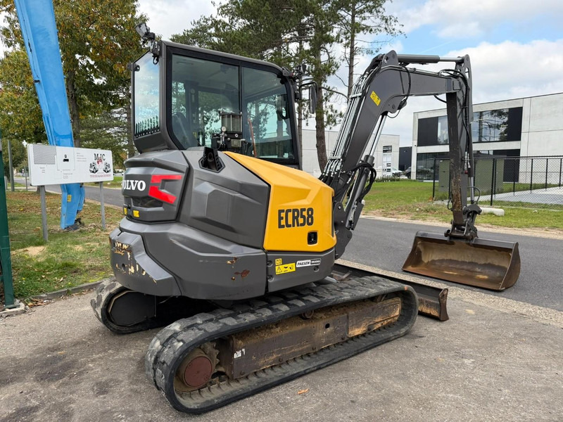 Volvo ECR 58 F FULL HYDR - 2911 H - HYDR QUICKHITCH - A/C - BLADE - CE - BE MACHINE - Minikuormaaja: kuva Volvo ECR 58 F FULL HYDR - 2911 H - HYDR QUICKHITCH - A/C - BLADE - CE - BE MACHINE - Minikuormaaja Volvo ECR 58 F FULL HYDR - 2911 H - HYDR QUICKHITCH - A/C - BLADE - CE - BE MACHINE - Minikuormaaja: kuva Volvo ECR 58 F FULL HYDR - 2911 H - HYDR QUICKHITCH - A/C - BLADE - CE - BE MACHINE - Minikuormaaja