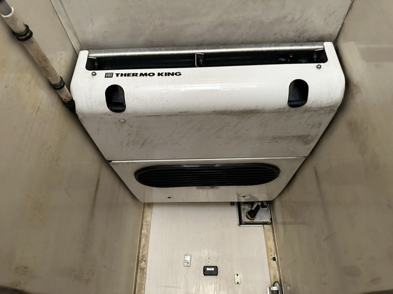 Refrigeraattori kuorma-auto Volvo FL 240 14T - 4x2 - FRIGO THERMOKING SPECTRUM T-1000R - DIESEL + ELECTRIC - E5 - TAILLIFT - BE TRUCK - 430.000km: kuva Refrigeraattori kuorma-auto Volvo FL 240 14T - 4x2 - FRIGO THERMOKING SPECTRUM T-1000R - DIESEL + ELECTRIC - E5 - TAILLIFT - BE TRUCK - 430.000km