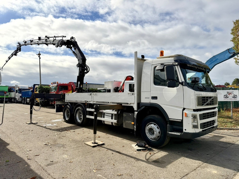 Volvo FM 300 6x4 + (25.8m!) PRITSCHE + KRAN HIAB 245 E-5 + JIB 65 X-3 + 2 ME - *228.000km* - MANUAL - A/C - EURO 3 - BELGIAN TRUCK - Lava-kuorma-auto, Nosturiauto: kuva Volvo FM 300 6x4 + (25.8m!) PRITSCHE + KRAN HIAB 245 E-5 + JIB 65 X-3 + 2 ME - *228.000km* - MANUAL - A/C - EURO 3 - BELGIAN TRUCK - Lava-kuorma-auto, Nosturiauto Volvo FM 300 6x4 + (25.8m!) PRITSCHE + KRAN HIAB 245 E-5 + JIB 65 X-3 + 2 ME - *228.000km* - MANUAL - A/C - EURO 3 - BELGIAN TRUCK - Lava-kuorma-auto, Nosturiauto: kuva Volvo FM 300 6x4 + (25.8m!) PRITSCHE + KRAN HIAB 245 E-5 + JIB 65 X-3 + 2 ME - *228.000km* - MANUAL - A/C - EURO 3 - BELGIAN TRUCK - Lava-kuorma-auto, Nosturiauto
