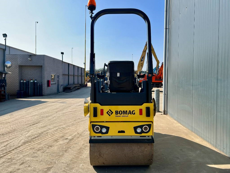 Bomag BW100 AD-5 - NEW - Jyrä: kuva Bomag BW100 AD-5 - NEW - Jyrä Bomag BW100 AD-5 - NEW - Jyrä: kuva Bomag BW100 AD-5 - NEW - Jyrä