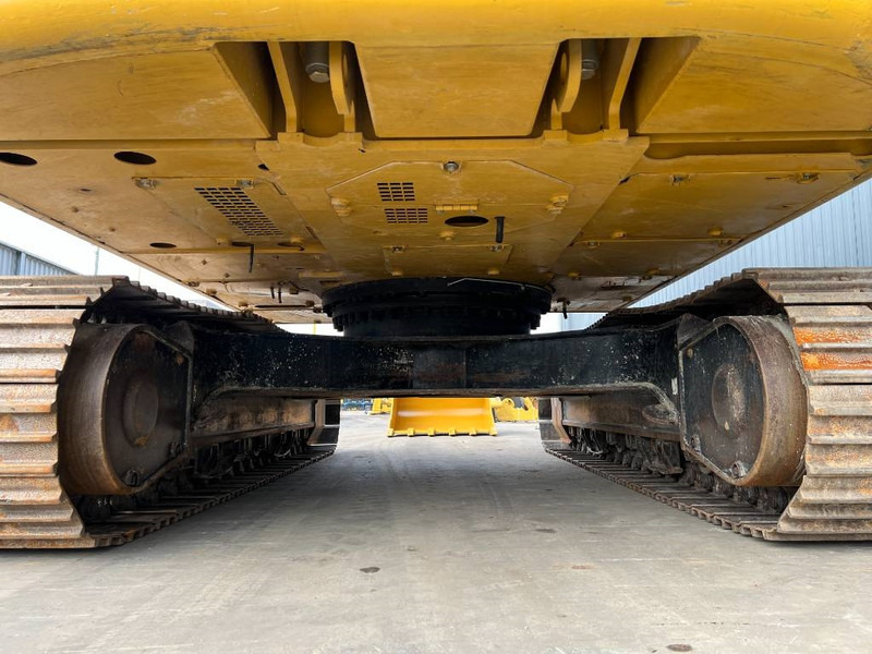 Telakaivukone Cat 323F L: kuva Telakaivukone Cat 323F L