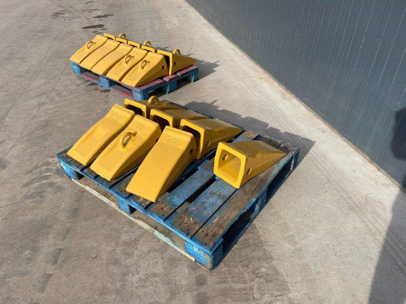 Cat 365 / 374 / 385 / 390 Tips - Kauha - Rakennuskoneet: kuva Cat 365 / 374 / 385 / 390 Tips - Kauha - Rakennuskoneet Cat 365 / 374 / 385 / 390 Tips - Kauha - Rakennuskoneet: kuva Cat 365 / 374 / 385 / 390 Tips - Kauha - Rakennuskoneet