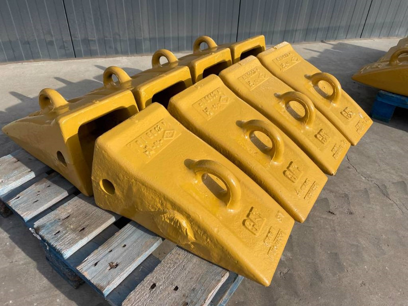 Cat 365 / 374 / 385 / 390 Tips - Kauha - Rakennuskoneet: kuva Cat 365 / 374 / 385 / 390 Tips - Kauha - Rakennuskoneet Cat 365 / 374 / 385 / 390 Tips - Kauha - Rakennuskoneet: kuva Cat 365 / 374 / 385 / 390 Tips - Kauha - Rakennuskoneet