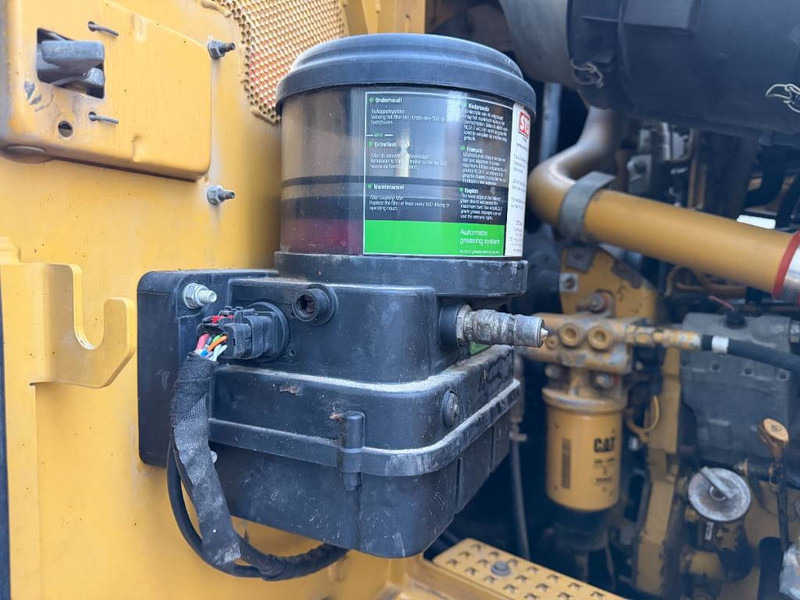 Telakuormaaja Cat 973D: kuva Telakuormaaja Cat 973D Telakuormaaja Cat 973D: kuva Telakuormaaja Cat 973D