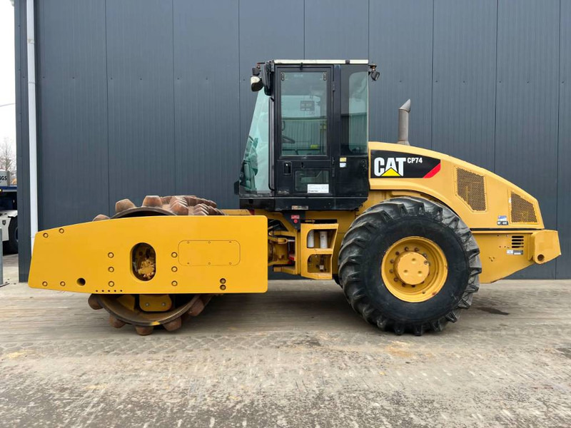 Cat CP74 - Jyrä: kuva Cat CP74 - Jyrä Cat CP74 - Jyrä: kuva Cat CP74 - Jyrä