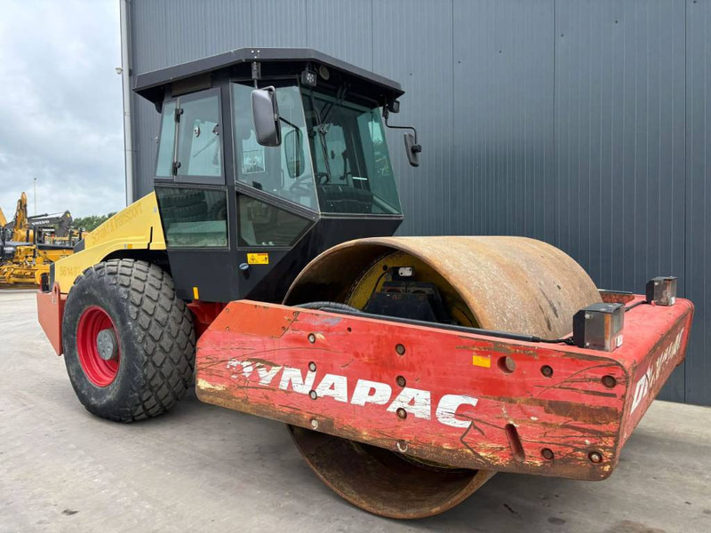 Dynapac CA602D - Jyrä: kuva Dynapac CA602D - Jyrä Dynapac CA602D - Jyrä: kuva Dynapac CA602D - Jyrä