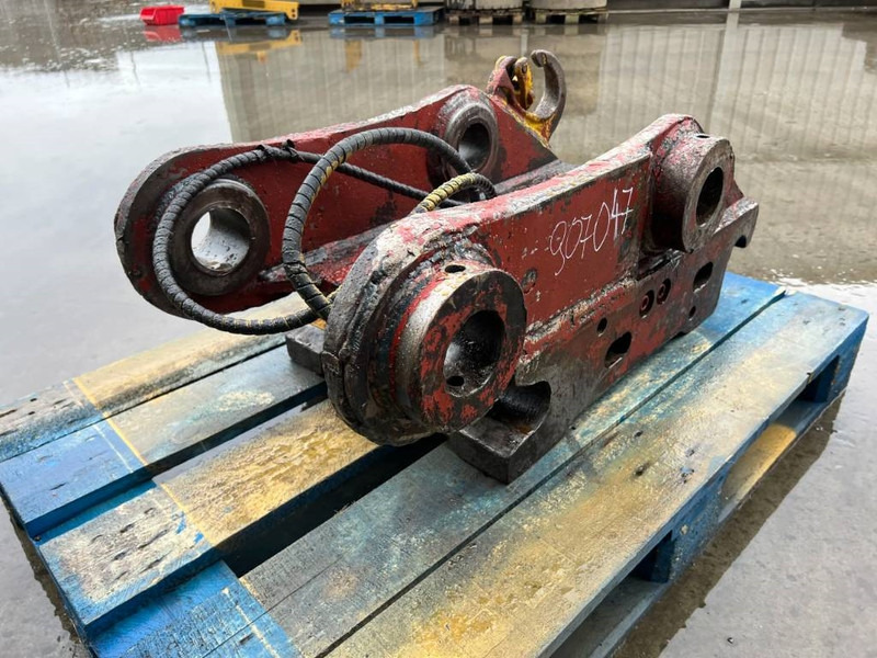 Engcon S70 - 323D - Pikaliitin - Rakennuskoneet: kuva Engcon S70 - 323D - Pikaliitin - Rakennuskoneet Engcon S70 - 323D - Pikaliitin - Rakennuskoneet: kuva Engcon S70 - 323D - Pikaliitin - Rakennuskoneet