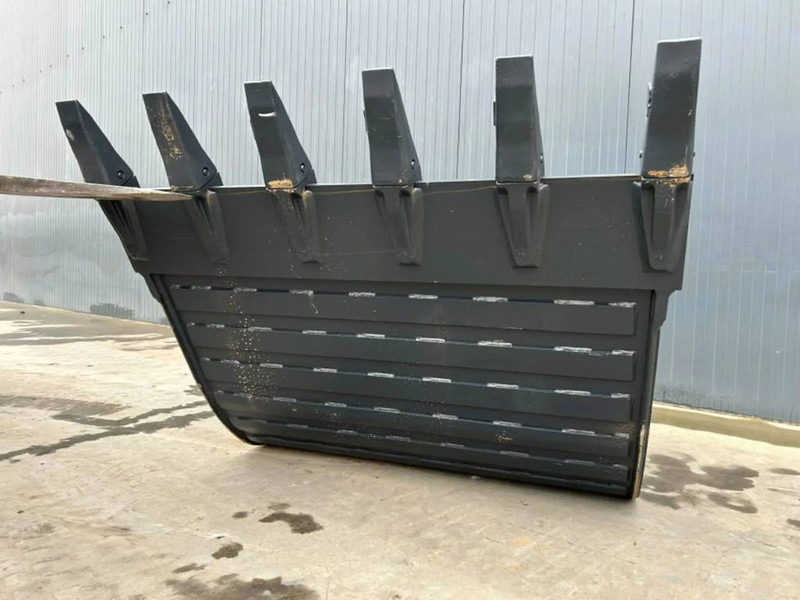 Hitachi ZX220 - 1.40m - Kauha - Rakennuskoneet: kuva Hitachi ZX220 - 1.40m - Kauha - Rakennuskoneet Hitachi ZX220 - 1.40m - Kauha - Rakennuskoneet: kuva Hitachi ZX220 - 1.40m - Kauha - Rakennuskoneet