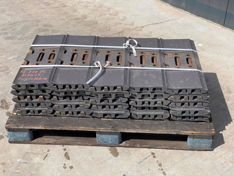 Hyundai R280 / R290 / R320 Shoes/Pads - Runko/ Alusta - Rakennuskoneet: kuva Hyundai R280 / R290 / R320 Shoes/Pads - Runko/ Alusta - Rakennuskoneet Hyundai R280 / R290 / R320 Shoes/Pads - Runko/ Alusta - Rakennuskoneet: kuva Hyundai R280 / R290 / R320 Shoes/Pads - Runko/ Alusta - Rakennuskoneet