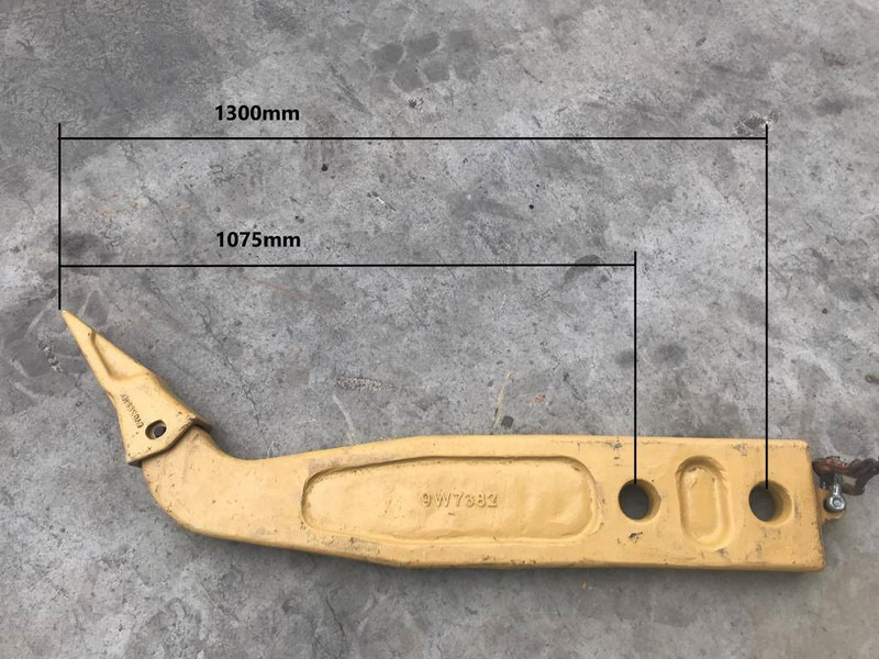 Cat D7R Shank incl. Tip - Lisälaitteet - Rakennuskoneet: kuva Cat D7R Shank incl. Tip - Lisälaitteet - Rakennuskoneet Cat D7R Shank incl. Tip - Lisälaitteet - Rakennuskoneet: kuva Cat D7R Shank incl. Tip - Lisälaitteet - Rakennuskoneet