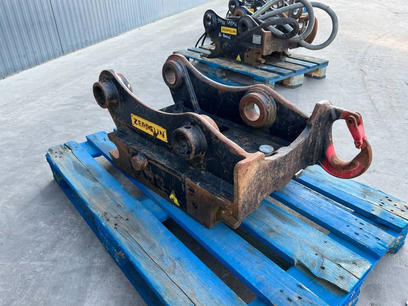 OilQuick OQ65 - 311F / 313F / 315F - Pikaliitin - Rakennuskoneet: kuva OilQuick OQ65 - 311F / 313F / 315F - Pikaliitin - Rakennuskoneet OilQuick OQ65 - 311F / 313F / 315F - Pikaliitin - Rakennuskoneet: kuva OilQuick OQ65 - 311F / 313F / 315F - Pikaliitin - Rakennuskoneet
