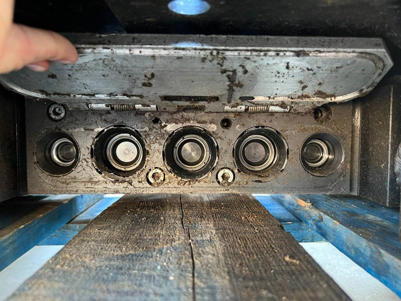 Pikaliitin - Rakennuskoneet OilQuick OQ65 - M314F / M316F / M318F: kuva Pikaliitin - Rakennuskoneet OilQuick OQ65 - M314F / M316F / M318F Pikaliitin - Rakennuskoneet OilQuick OQ65 - M314F / M316F / M318F: kuva Pikaliitin - Rakennuskoneet OilQuick OQ65 - M314F / M316F / M318F