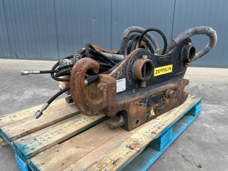 OilQuick OQ70/55 - 323F - Pikaliitin - Rakennuskoneet: kuva OilQuick OQ70/55 - 323F - Pikaliitin - Rakennuskoneet OilQuick OQ70/55 - 323F - Pikaliitin - Rakennuskoneet: kuva OilQuick OQ70/55 - 323F - Pikaliitin - Rakennuskoneet