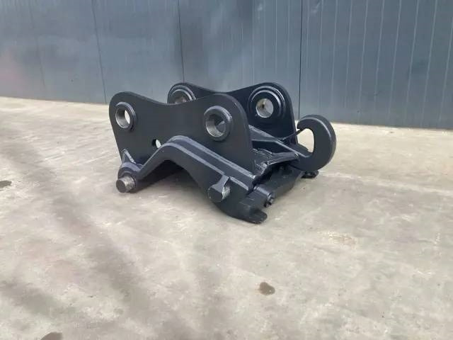 Smitma CW40 - EC220 - Pikaliitin - Rakennuskoneet: kuva Smitma CW40 - EC220 - Pikaliitin - Rakennuskoneet Smitma CW40 - EC220 - Pikaliitin - Rakennuskoneet: kuva Smitma CW40 - EC220 - Pikaliitin - Rakennuskoneet