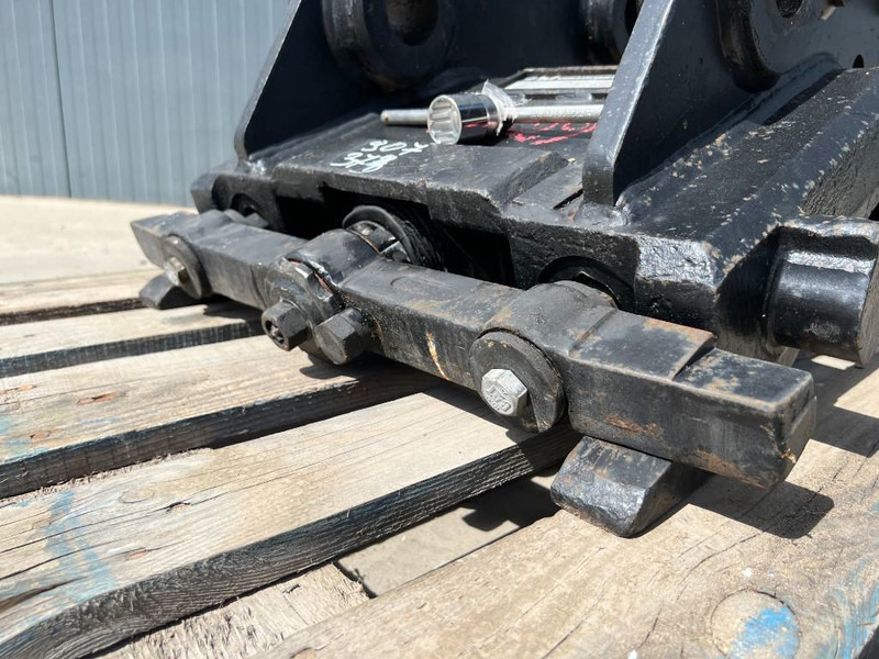 Pikaliitin - Rakennuskoneet Verachtert CW20 - M316C: kuva Pikaliitin - Rakennuskoneet Verachtert CW20 - M316C Pikaliitin - Rakennuskoneet Verachtert CW20 - M316C: kuva Pikaliitin - Rakennuskoneet Verachtert CW20 - M316C