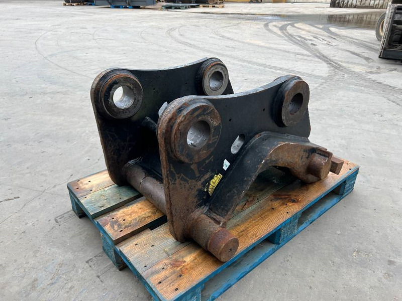 Verachtert CW45 - 330F - Pikaliitin - Rakennuskoneet: kuva Verachtert CW45 - 330F - Pikaliitin - Rakennuskoneet Verachtert CW45 - 330F - Pikaliitin - Rakennuskoneet: kuva Verachtert CW45 - 330F - Pikaliitin - Rakennuskoneet