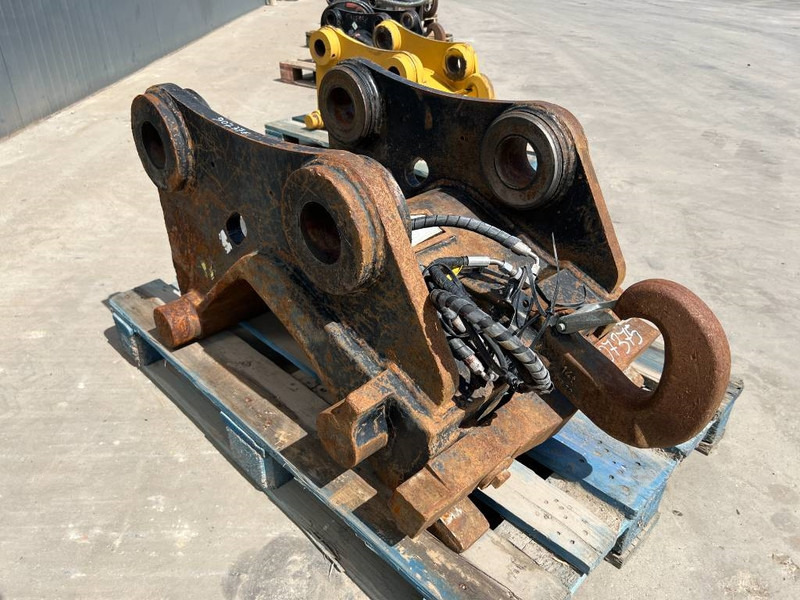 Verachtert CW45S - 330F - Pikaliitin - Rakennuskoneet: kuva Verachtert CW45S - 330F - Pikaliitin - Rakennuskoneet Verachtert CW45S - 330F - Pikaliitin - Rakennuskoneet: kuva Verachtert CW45S - 330F - Pikaliitin - Rakennuskoneet