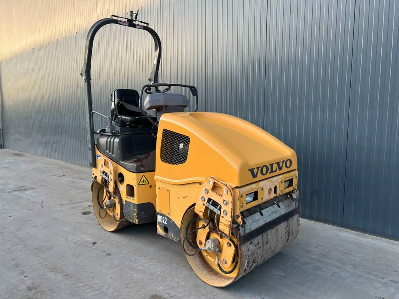 Volvo DD22 - Jyrä: kuva Volvo DD22 - Jyrä Volvo DD22 - Jyrä: kuva Volvo DD22 - Jyrä