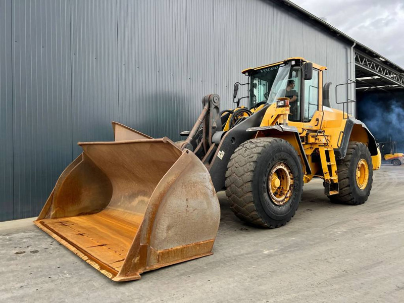 Volvo L180G - Pyöräkuormaaja: kuva Volvo L180G - Pyöräkuormaaja Volvo L180G - Pyöräkuormaaja: kuva Volvo L180G - Pyöräkuormaaja