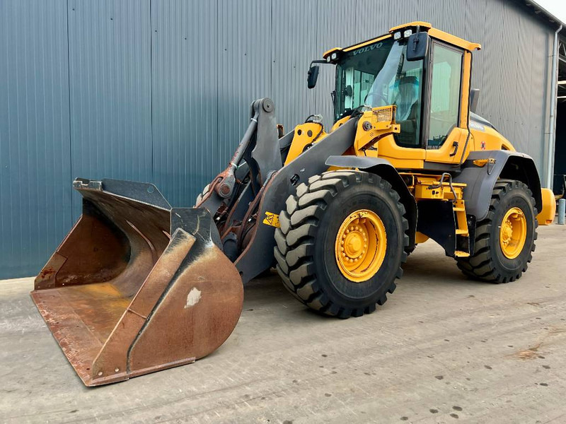 Volvo L90H - Pyöräkuormaaja: kuva Volvo L90H - Pyöräkuormaaja Volvo L90H - Pyöräkuormaaja: kuva Volvo L90H - Pyöräkuormaaja