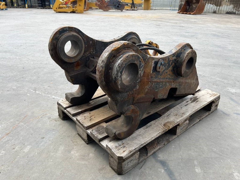 Volvo S3 / 352F - Pikaliitin - Rakennuskoneet: kuva Volvo S3 / 352F - Pikaliitin - Rakennuskoneet Volvo S3 / 352F - Pikaliitin - Rakennuskoneet: kuva Volvo S3 / 352F - Pikaliitin - Rakennuskoneet