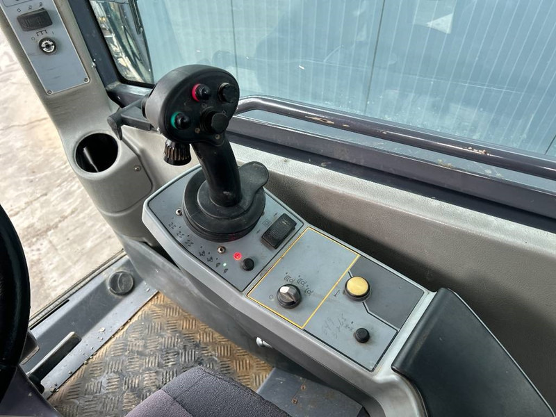 Wirtgen WR200XLi - Jyrä: kuva Wirtgen WR200XLi - Jyrä Wirtgen WR200XLi - Jyrä: kuva Wirtgen WR200XLi - Jyrä