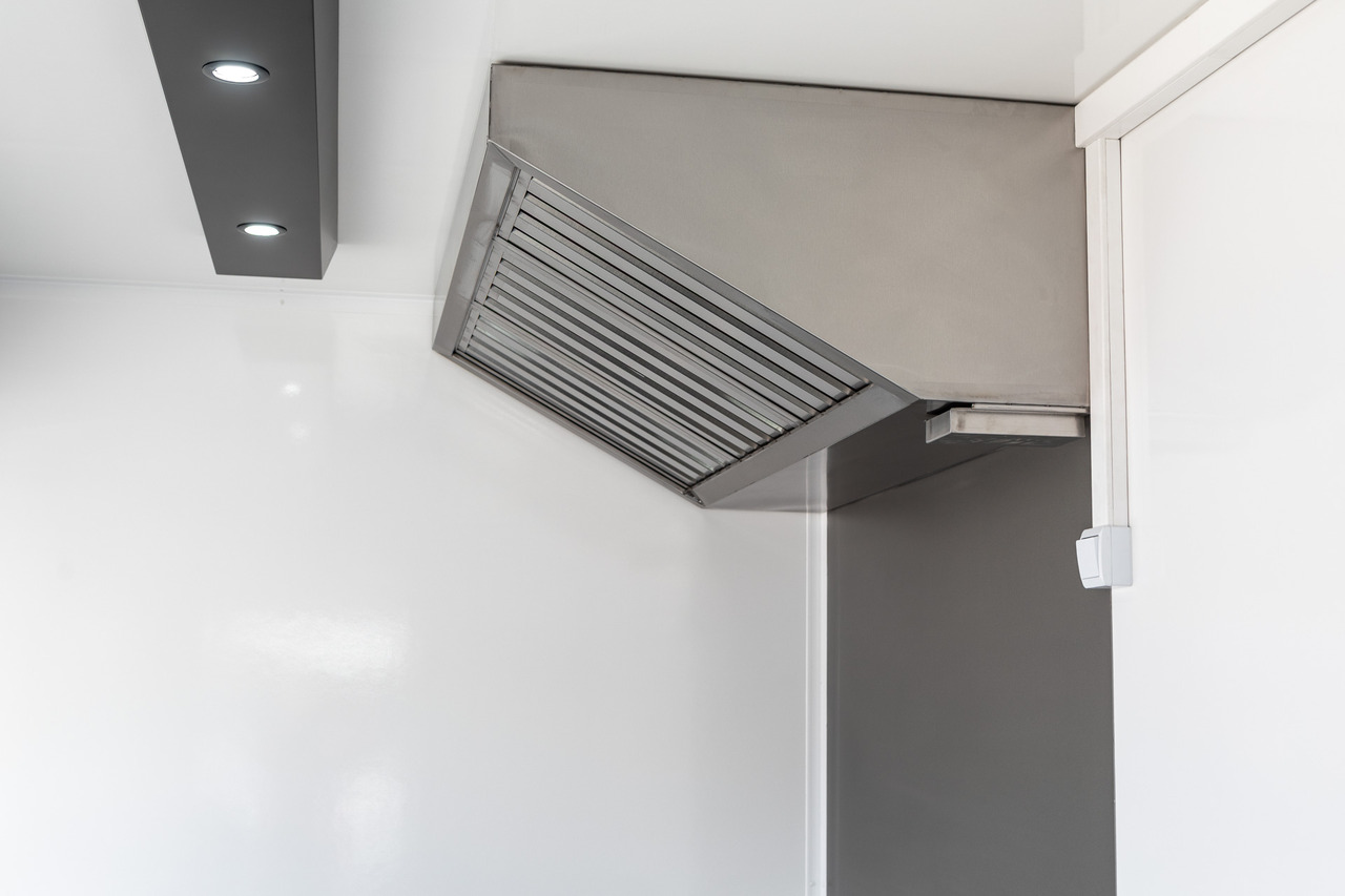 Bannert IMBISS, Przyczepa gastronomiczna, Trailer, Anhänger - Myyntivaunu: kuva Bannert IMBISS, Przyczepa gastronomiczna, Trailer, Anhänger - Myyntivaunu Bannert IMBISS, Przyczepa gastronomiczna, Trailer, Anhänger - Myyntivaunu: kuva Bannert IMBISS, Przyczepa gastronomiczna, Trailer, Anhänger - Myyntivaunu