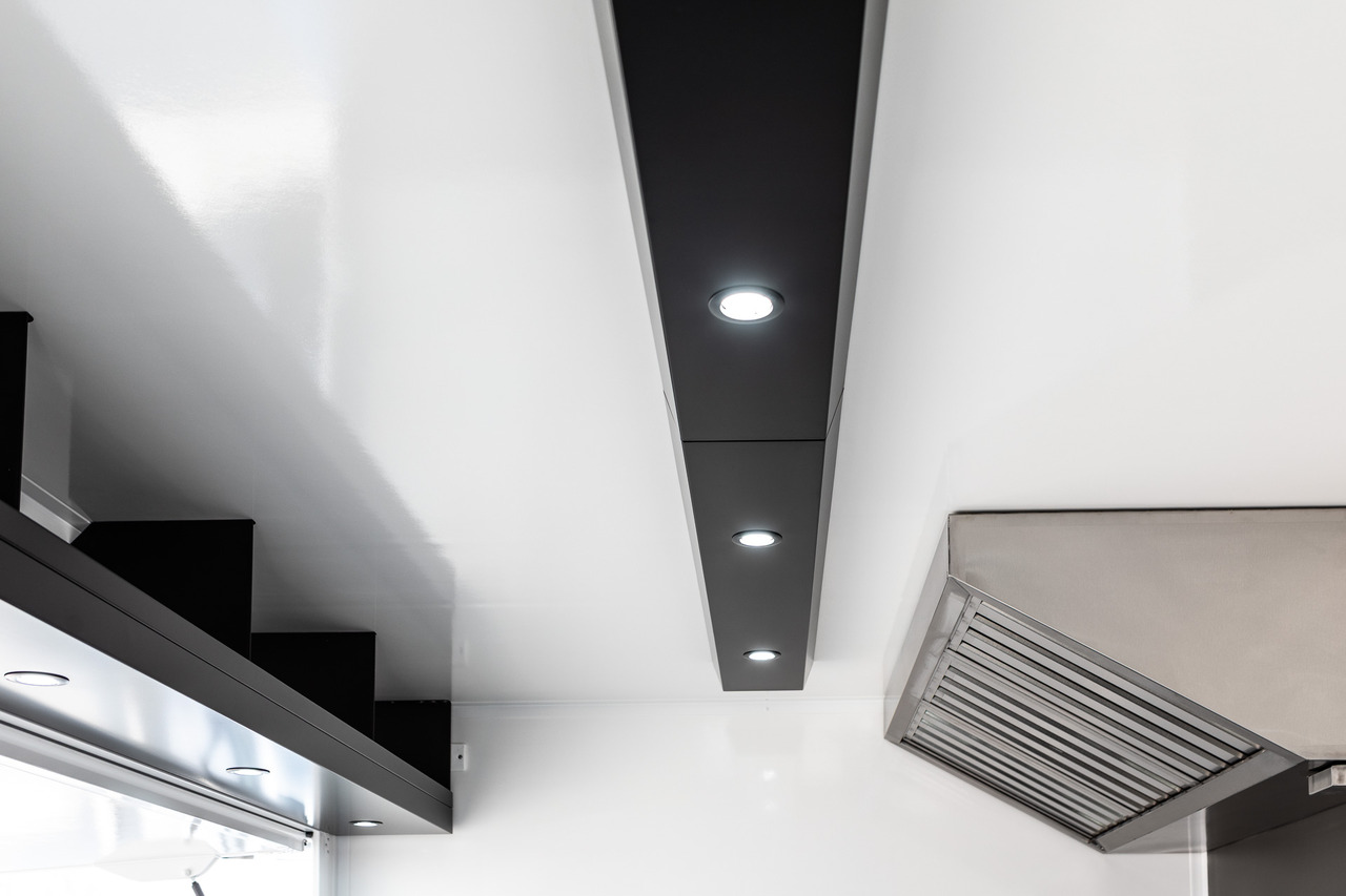 Bannert IMBISS, Przyczepa gastronomiczna, Trailer, Anhänger - Myyntivaunu: kuva Bannert IMBISS, Przyczepa gastronomiczna, Trailer, Anhänger - Myyntivaunu Bannert IMBISS, Przyczepa gastronomiczna, Trailer, Anhänger - Myyntivaunu: kuva Bannert IMBISS, Przyczepa gastronomiczna, Trailer, Anhänger - Myyntivaunu