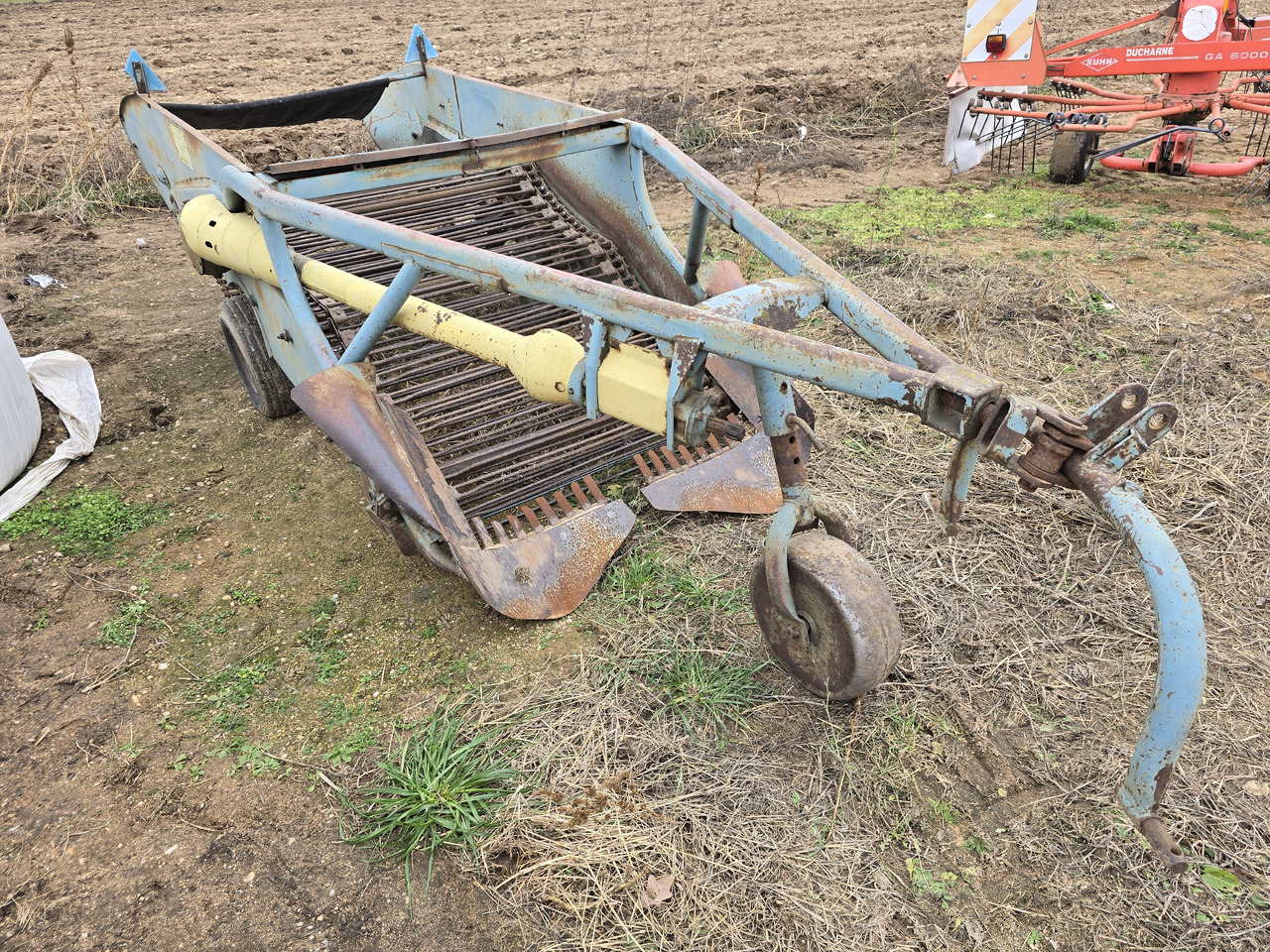 Agromet kopaczka do ziemniaków - Perunannostokone: kuva Agromet kopaczka do ziemniaków - Perunannostokone Agromet kopaczka do ziemniaków - Perunannostokone: kuva Agromet kopaczka do ziemniaków - Perunannostokone