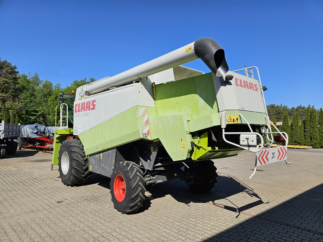 Claas Lexion 480 - Leikkuupuimuri: kuva Claas Lexion 480 - Leikkuupuimuri Claas Lexion 480 - Leikkuupuimuri: kuva Claas Lexion 480 - Leikkuupuimuri