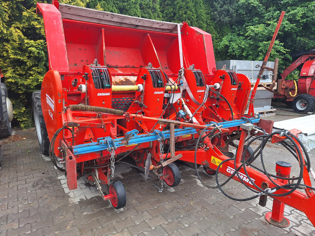 Grimme GL342 - Perunanistutuskone: kuva Grimme GL342 - Perunanistutuskone Grimme GL342 - Perunanistutuskone: kuva Grimme GL342 - Perunanistutuskone