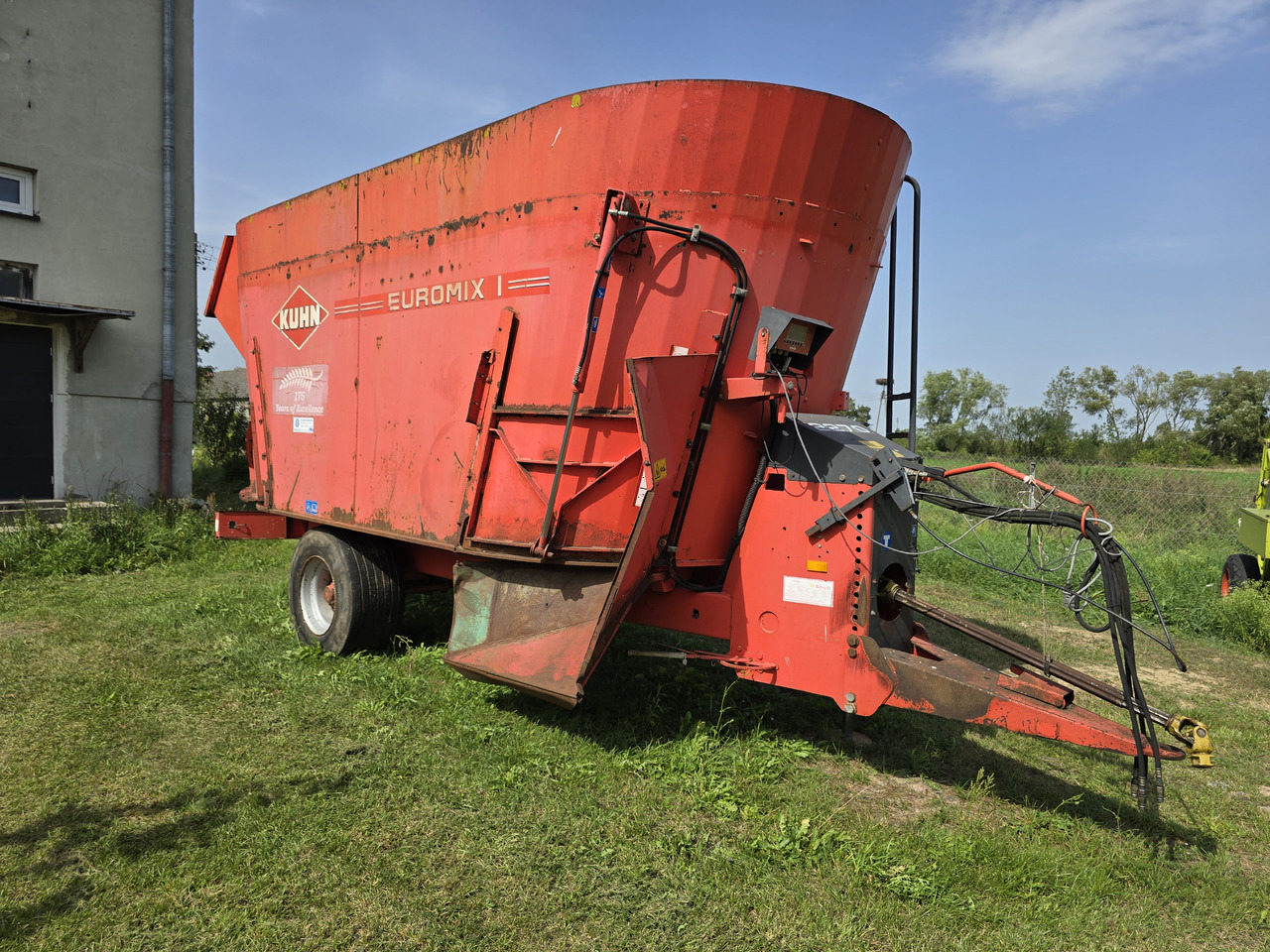 KUHN 2270 - Seosrehuvaunu: kuva KUHN 2270 - Seosrehuvaunu KUHN 2270 - Seosrehuvaunu: kuva KUHN 2270 - Seosrehuvaunu