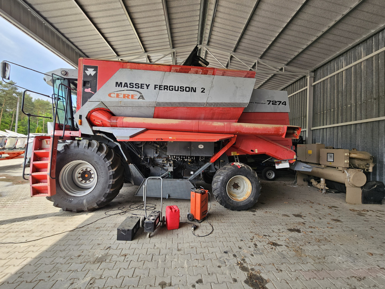 Massey Ferguson Cerea - Leikkuupuimuri: kuva Massey Ferguson Cerea - Leikkuupuimuri Massey Ferguson Cerea - Leikkuupuimuri: kuva Massey Ferguson Cerea - Leikkuupuimuri