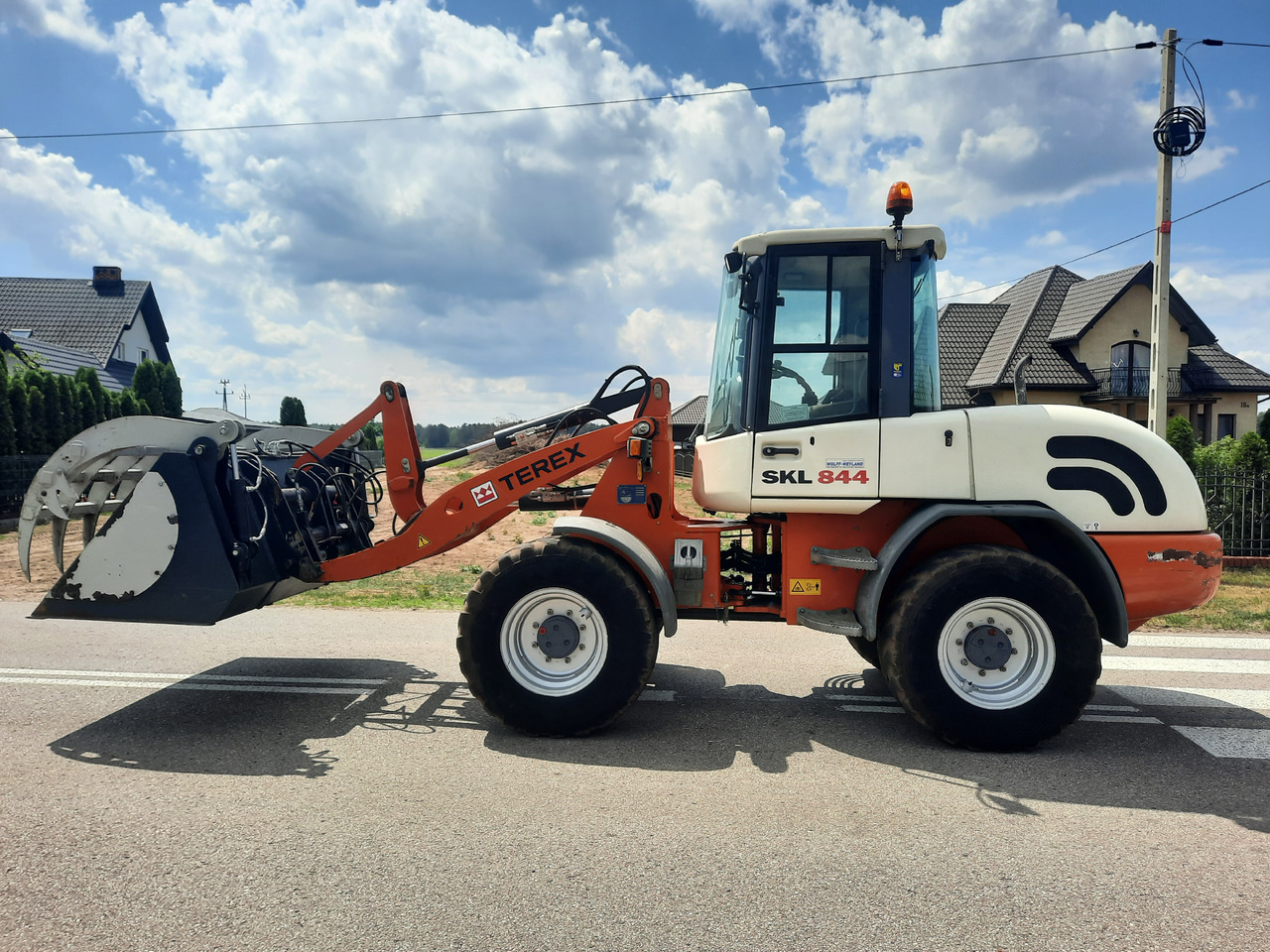 TEREX SCHAEFF SKL 844 - Liukuohjattu kuormaaja: kuva TEREX SCHAEFF SKL 844 - Liukuohjattu kuormaaja TEREX SCHAEFF SKL 844 - Liukuohjattu kuormaaja: kuva TEREX SCHAEFF SKL 844 - Liukuohjattu kuormaaja