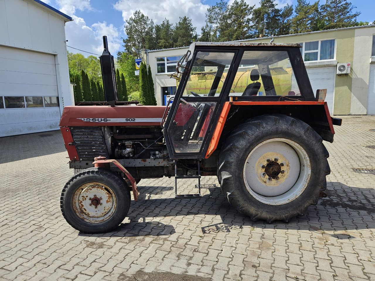 Ursus C-385 - Traktori: kuva Ursus C-385 - Traktori Ursus C-385 - Traktori: kuva Ursus C-385 - Traktori