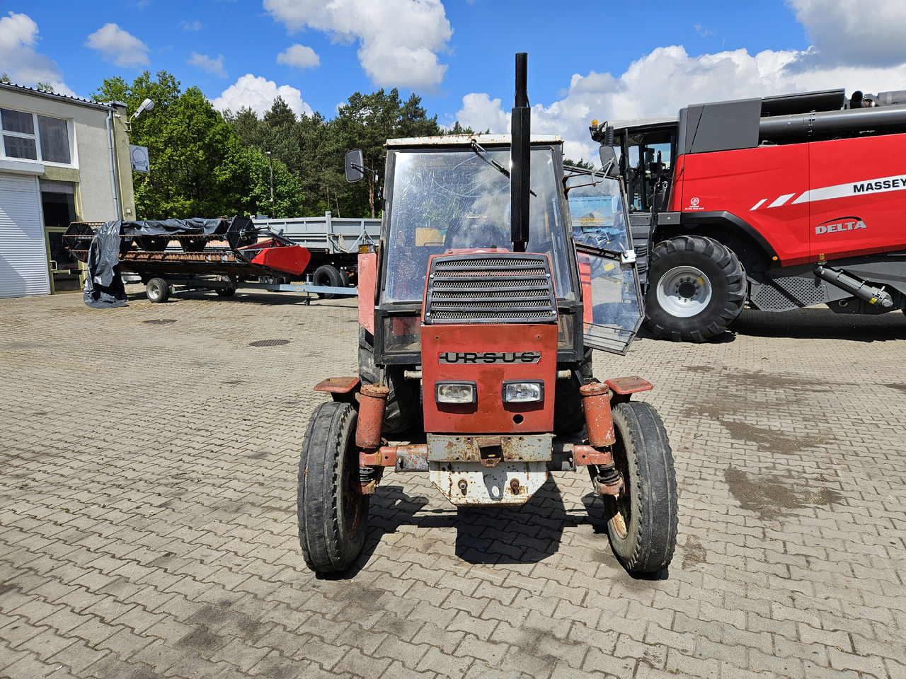 Ursus C-385 - Traktori: kuva Ursus C-385 - Traktori Ursus C-385 - Traktori: kuva Ursus C-385 - Traktori