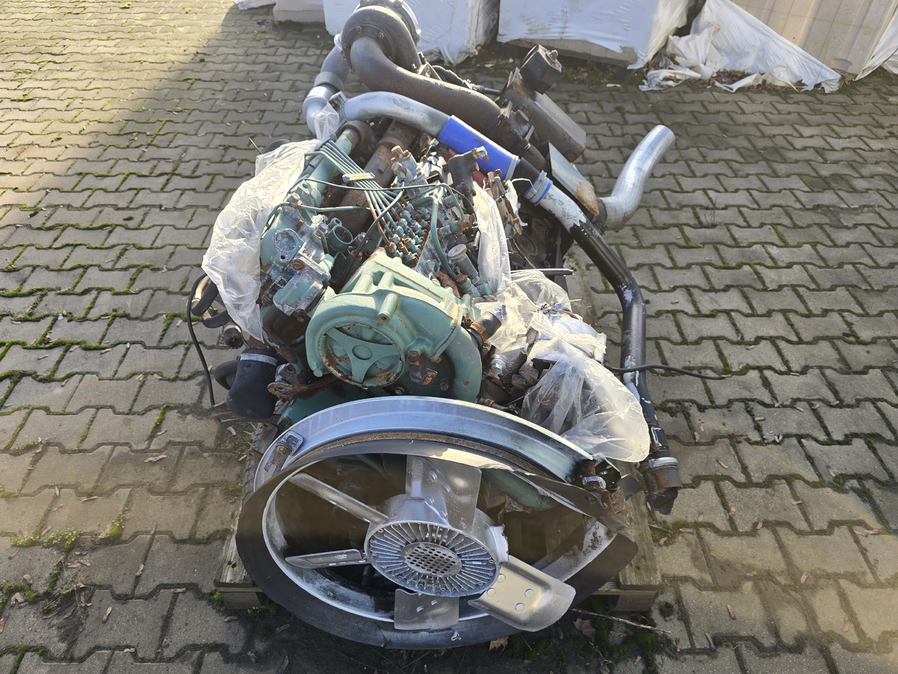 VOLVO D61 Turbo - Moottori ja osat - Rakennuskoneet: kuva VOLVO D61 Turbo - Moottori ja osat - Rakennuskoneet VOLVO D61 Turbo - Moottori ja osat - Rakennuskoneet: kuva VOLVO D61 Turbo - Moottori ja osat - Rakennuskoneet