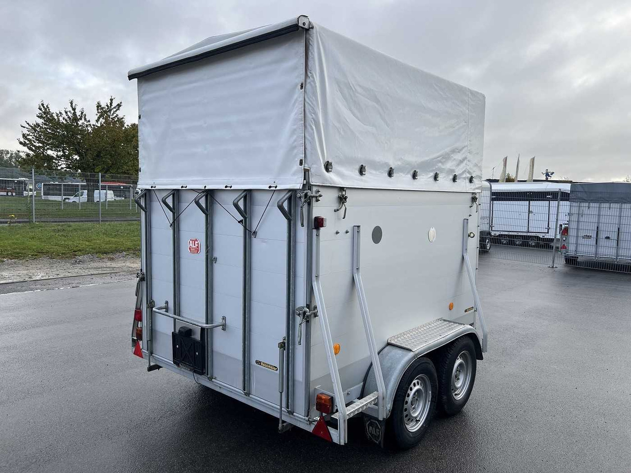 ALF TA Viehanhänger - Eläinten kuljetus perävaunu: kuva ALF TA Viehanhänger - Eläinten kuljetus perävaunu ALF TA Viehanhänger - Eläinten kuljetus perävaunu: kuva ALF TA Viehanhänger - Eläinten kuljetus perävaunu