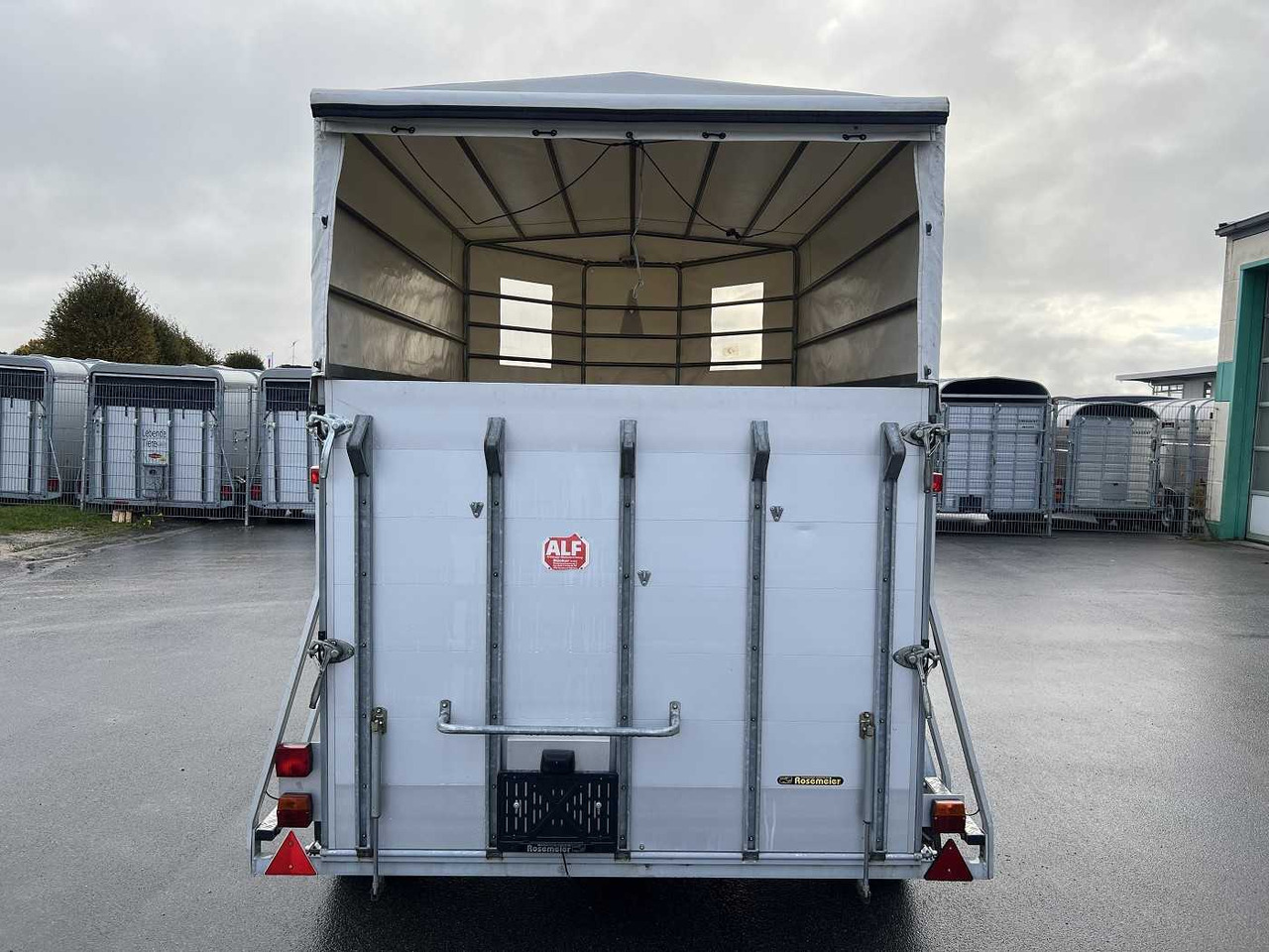 ALF TA Viehanhänger - Eläinten kuljetus perävaunu: kuva ALF TA Viehanhänger - Eläinten kuljetus perävaunu ALF TA Viehanhänger - Eläinten kuljetus perävaunu: kuva ALF TA Viehanhänger - Eläinten kuljetus perävaunu