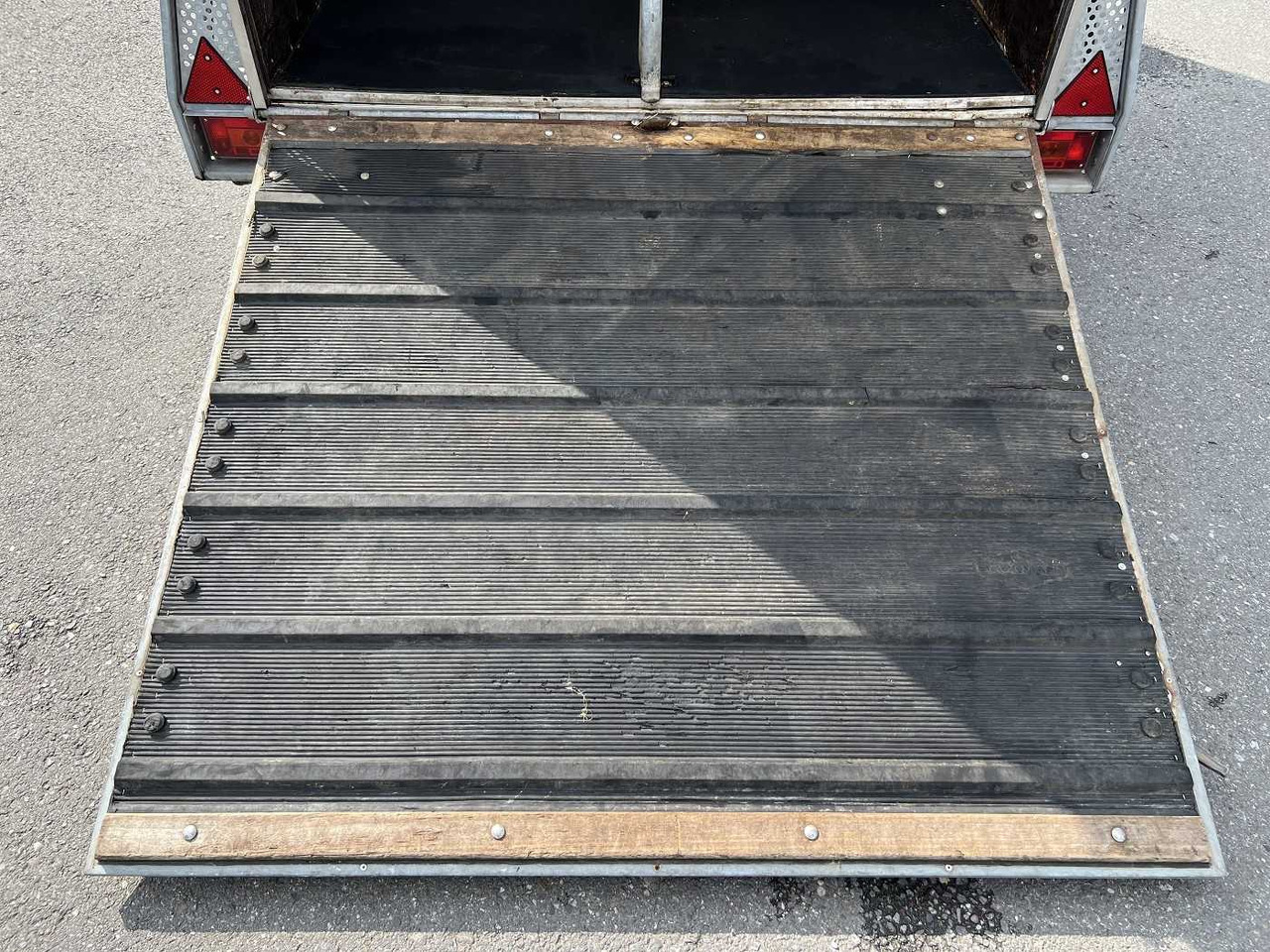 Hevostraileri BOECKMANN Comfort Pferdeanhänger: kuva Hevostraileri BOECKMANN Comfort Pferdeanhänger Hevostraileri BOECKMANN Comfort Pferdeanhänger: kuva Hevostraileri BOECKMANN Comfort Pferdeanhänger