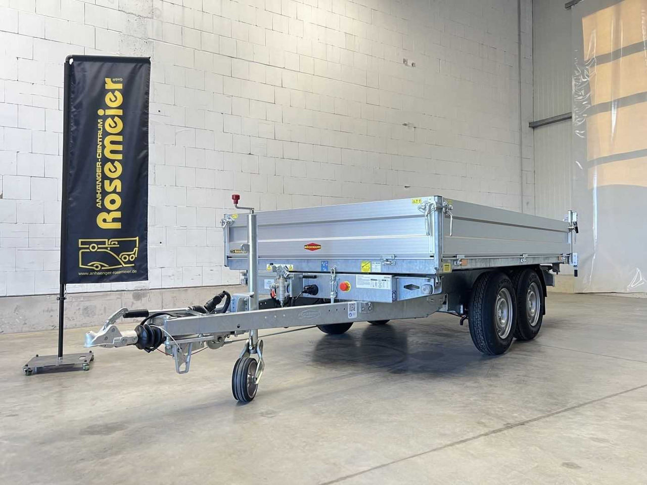 Leasing BOECKMANN DK-AL 3218/35 P Dreiseitenkipper BOECKMANN DK-AL 3218/35 P Dreiseitenkipper: kuva Leasing BOECKMANN DK-AL 3218/35 P Dreiseitenkipper BOECKMANN DK-AL 3218/35 P Dreiseitenkipper