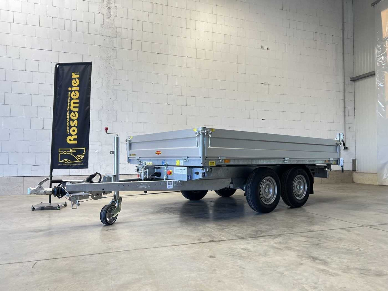 Leasing BOECKMANN DK-AL 3218/35 P Dreiseitenkipper BOECKMANN DK-AL 3218/35 P Dreiseitenkipper: kuva Leasing BOECKMANN DK-AL 3218/35 P Dreiseitenkipper BOECKMANN DK-AL 3218/35 P Dreiseitenkipper